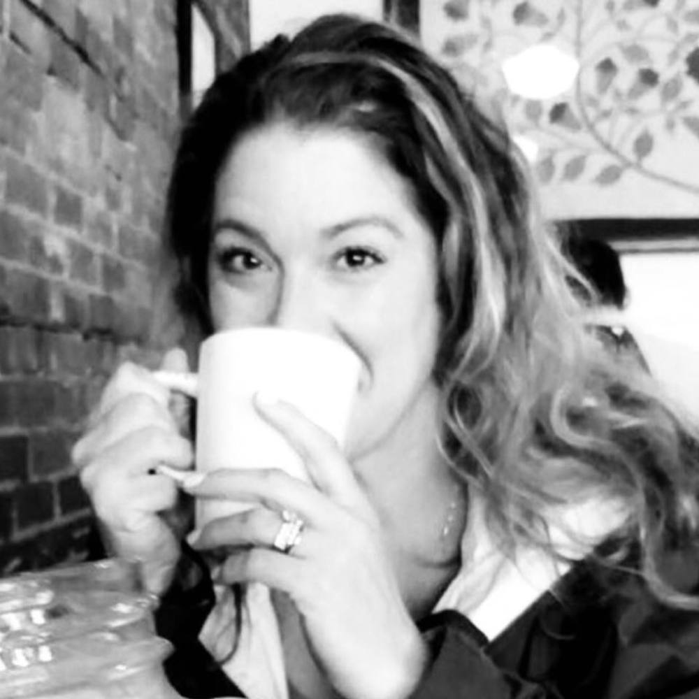 Meet your Posher, Mia